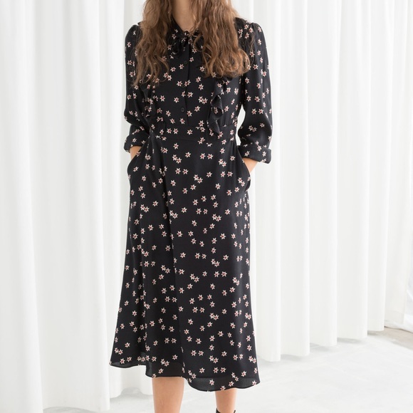 & OTHER STORIES FLORAL PRINTED RUFFLE BIB MIDI DRESS - Picture 1 of 15